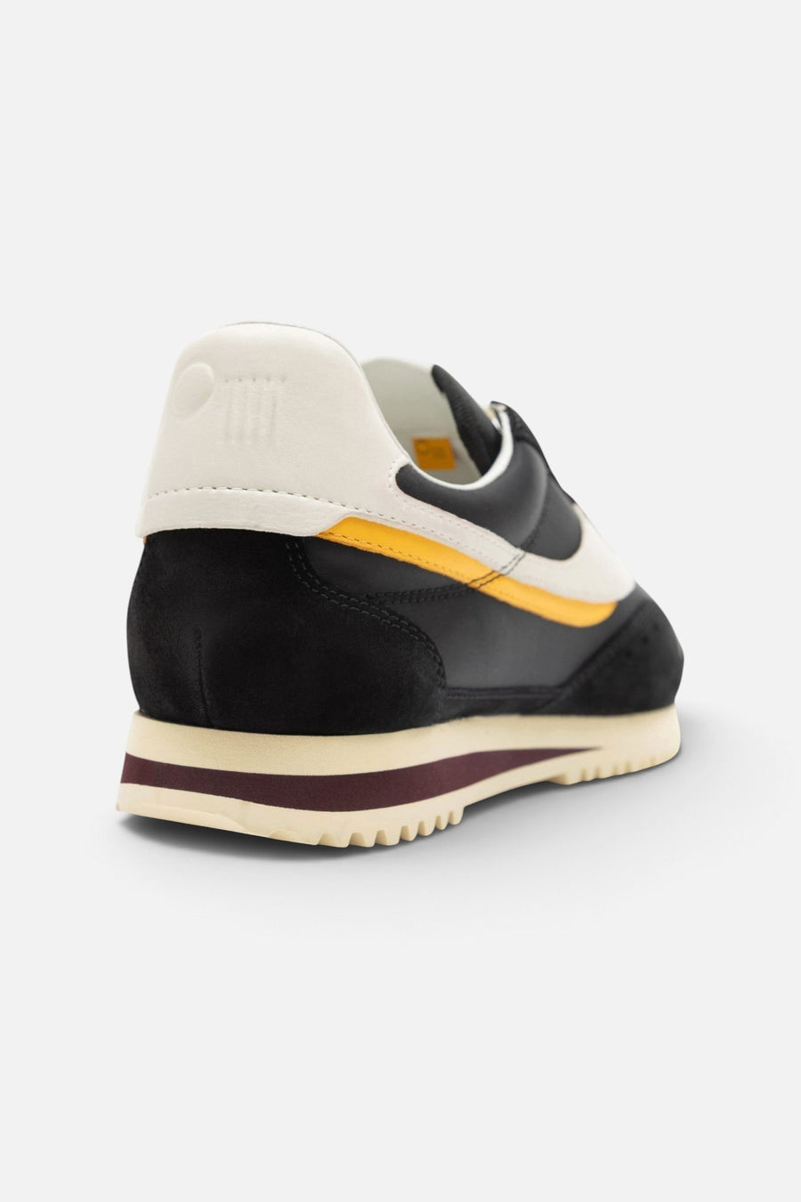 Oncept Rennes Sneaker in Black – side view