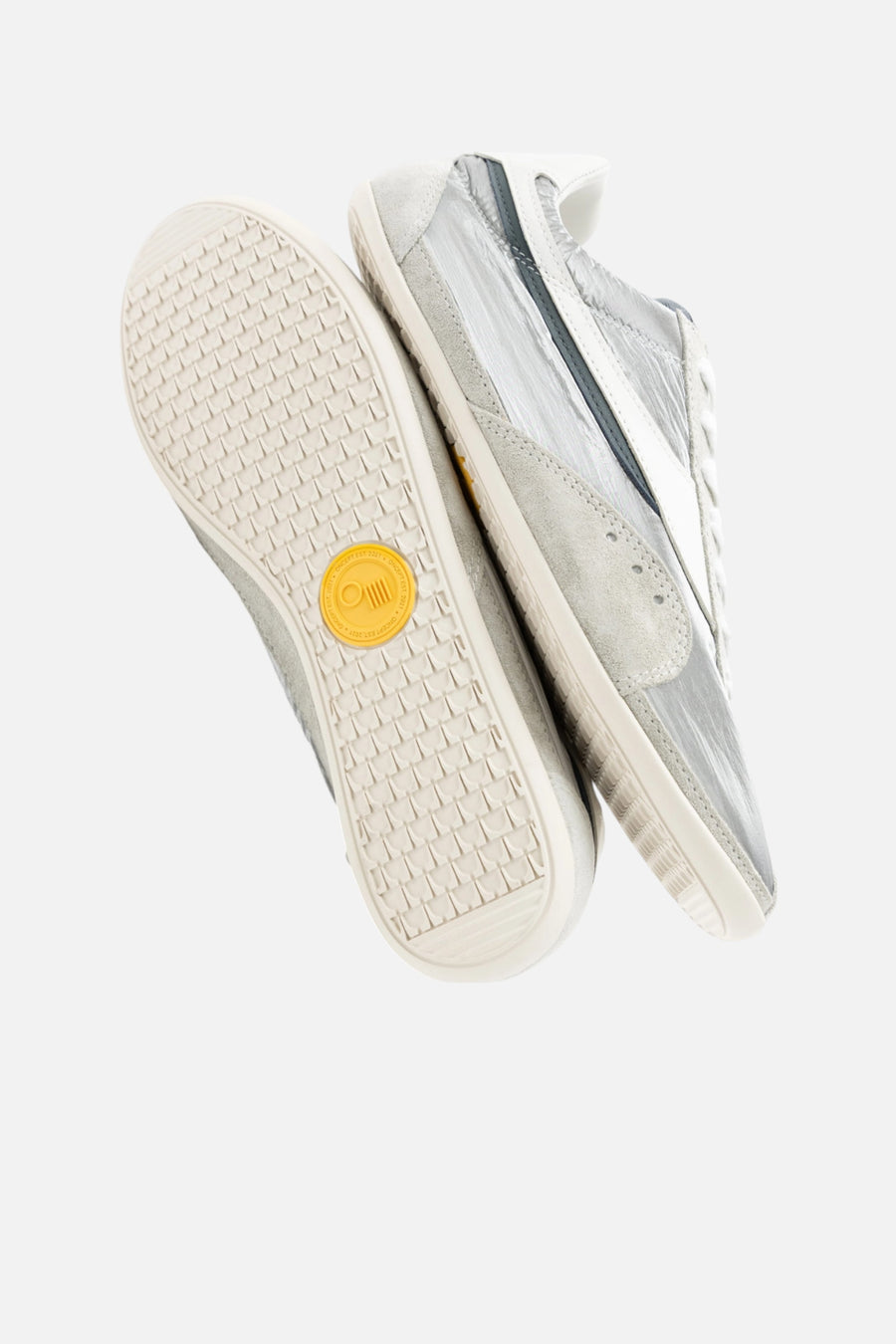 Oncept Temple Sneaker in Platinum – pair