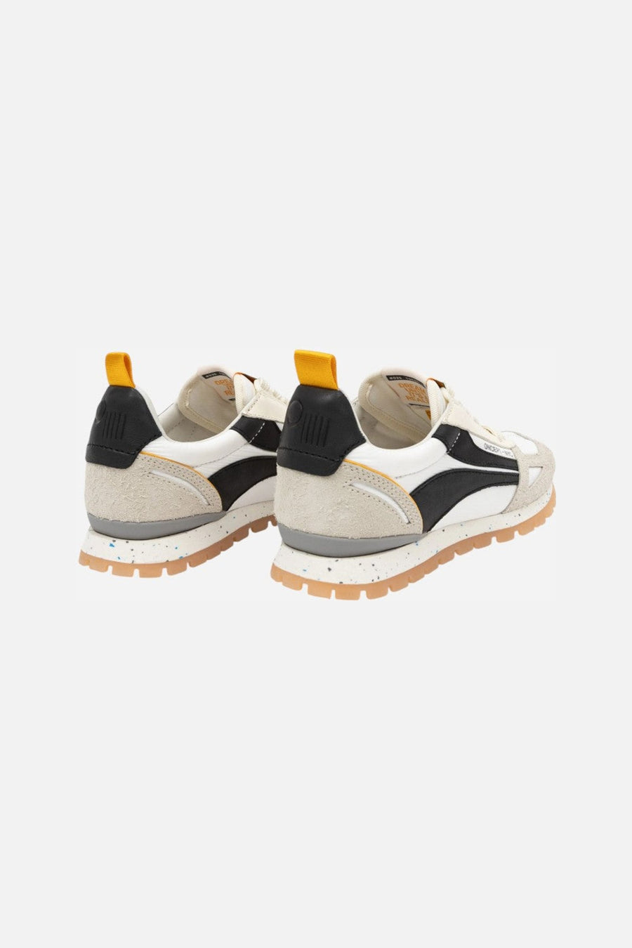 Oncept Toronto Mens in White-Black – three-quarter view