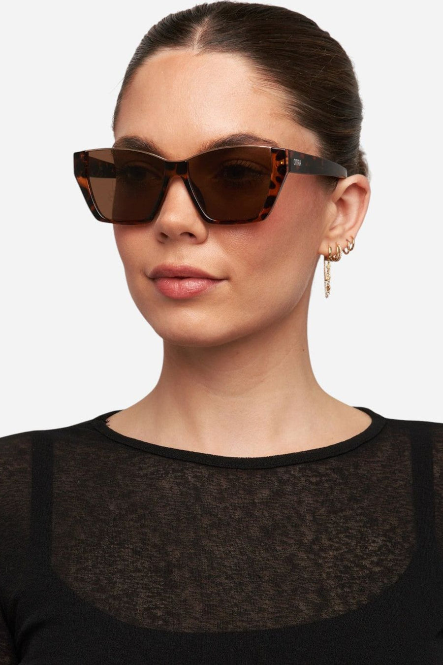 Otra Eyewear Belle in Tortoiseshell/Brown – side view