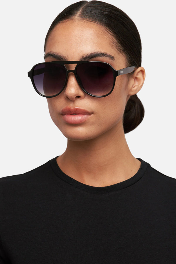 Otra Stevie Sunglass in Black/Smoke Fade