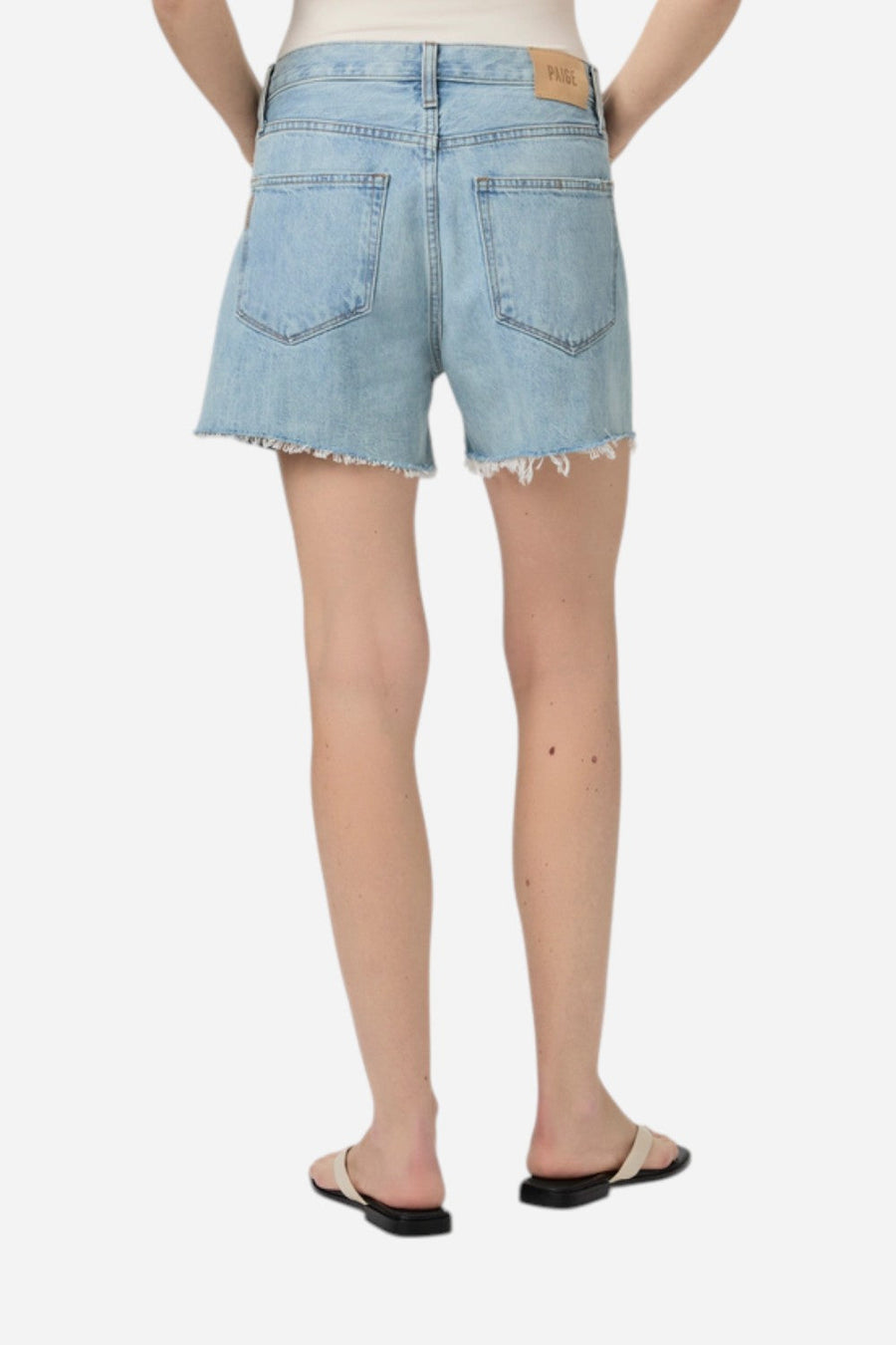 Paige Archie Short in Tayce Distressed – detail