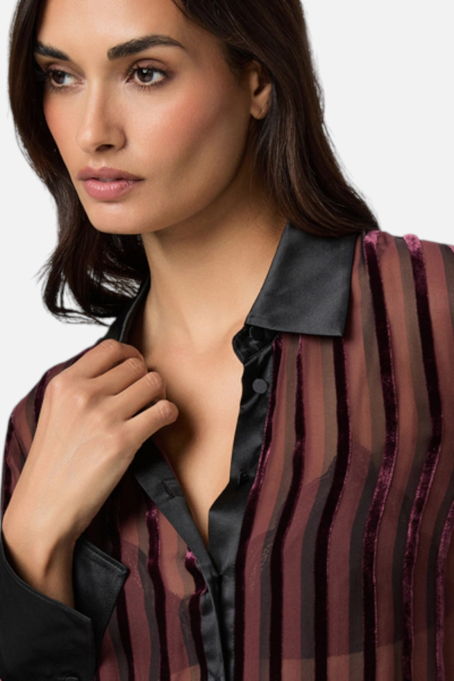 Paige Mazzy Shirt in Aubergine/Black Slik – flat lay