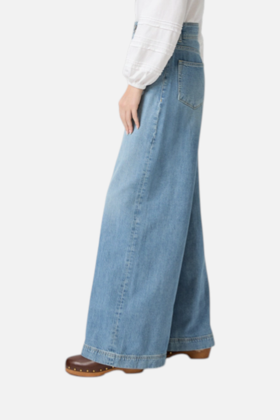 Paige Women's Cameron Wide Leg Jean 31" in Sunshine – side view