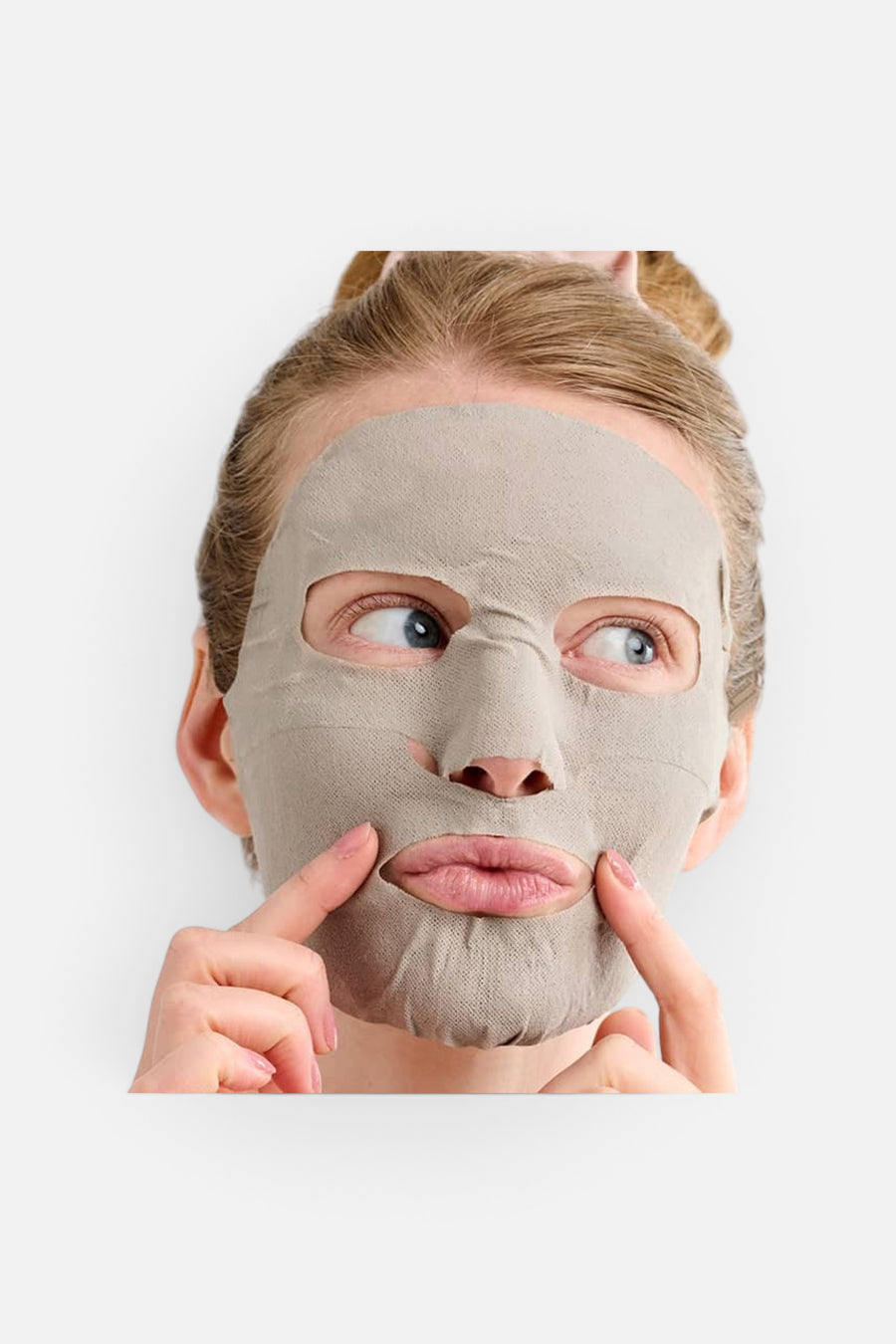 Patchology Smartmud Detox Single Face Mask – on model