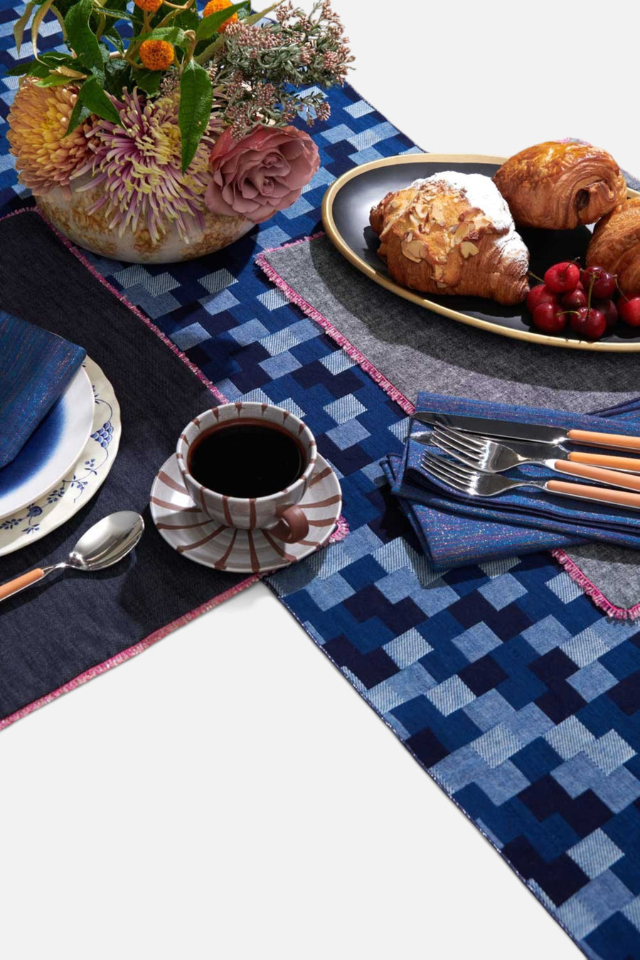 Patchwork Centerpiece Runner – back view