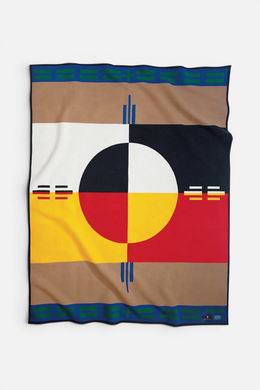 Pendleton Circle of Life Jacquard Robe Blanket – front view