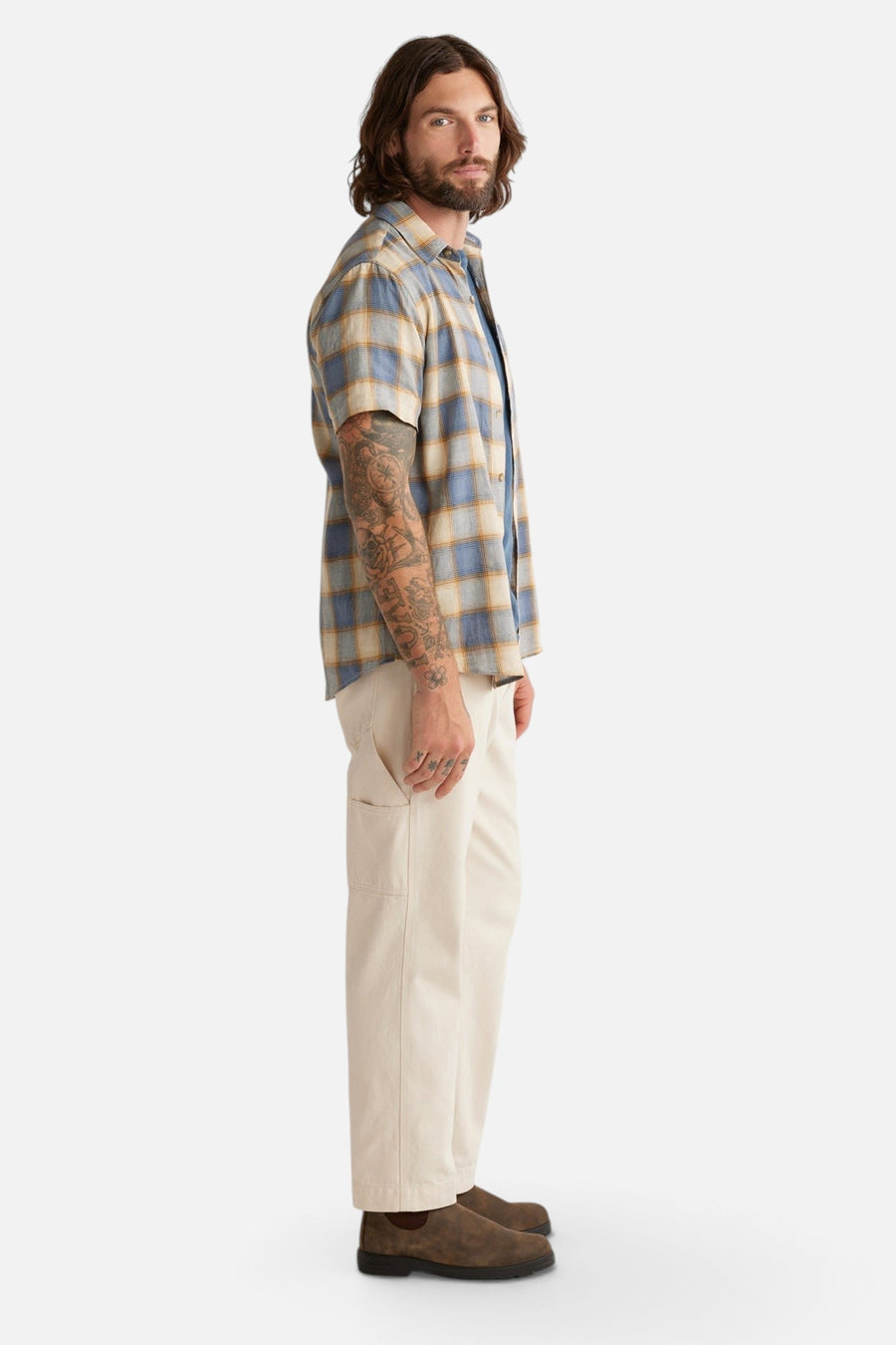 Pendleton Dawson Short Sleeve Linen Shirt in Tan Indigo Plaid – on model