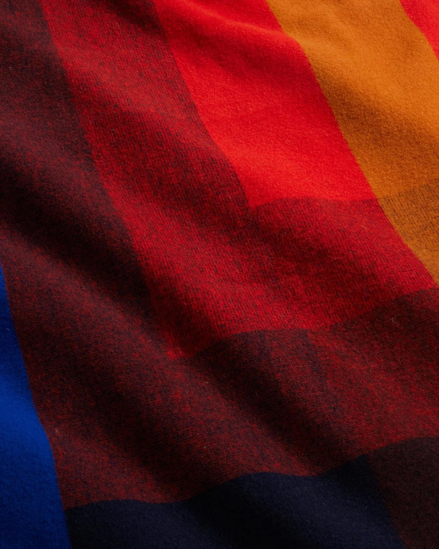 Pendleton Hoyt Contemporary Jacquard Napped Throw – back view