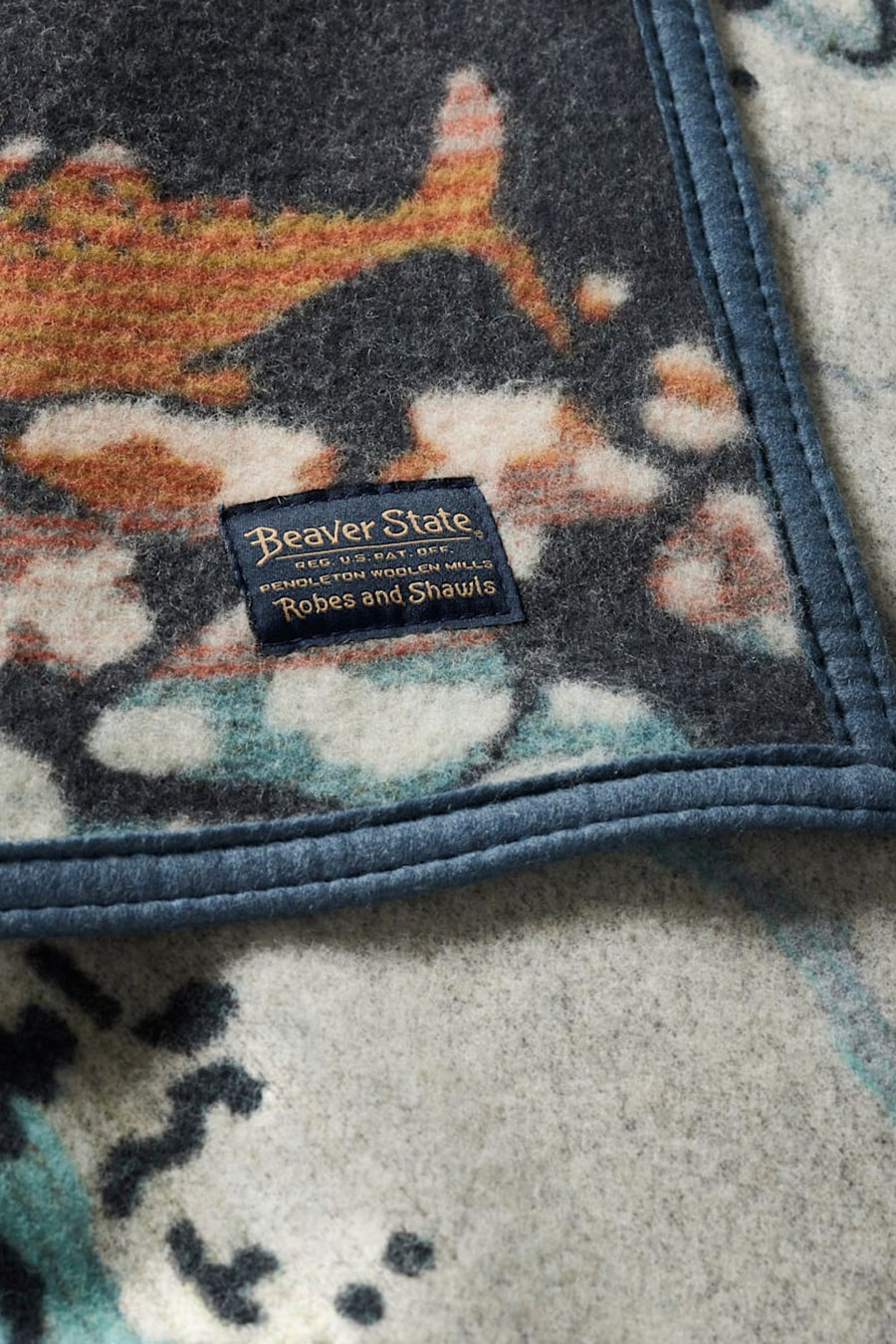 Pendleton Jacquard Napped Blanket – detail