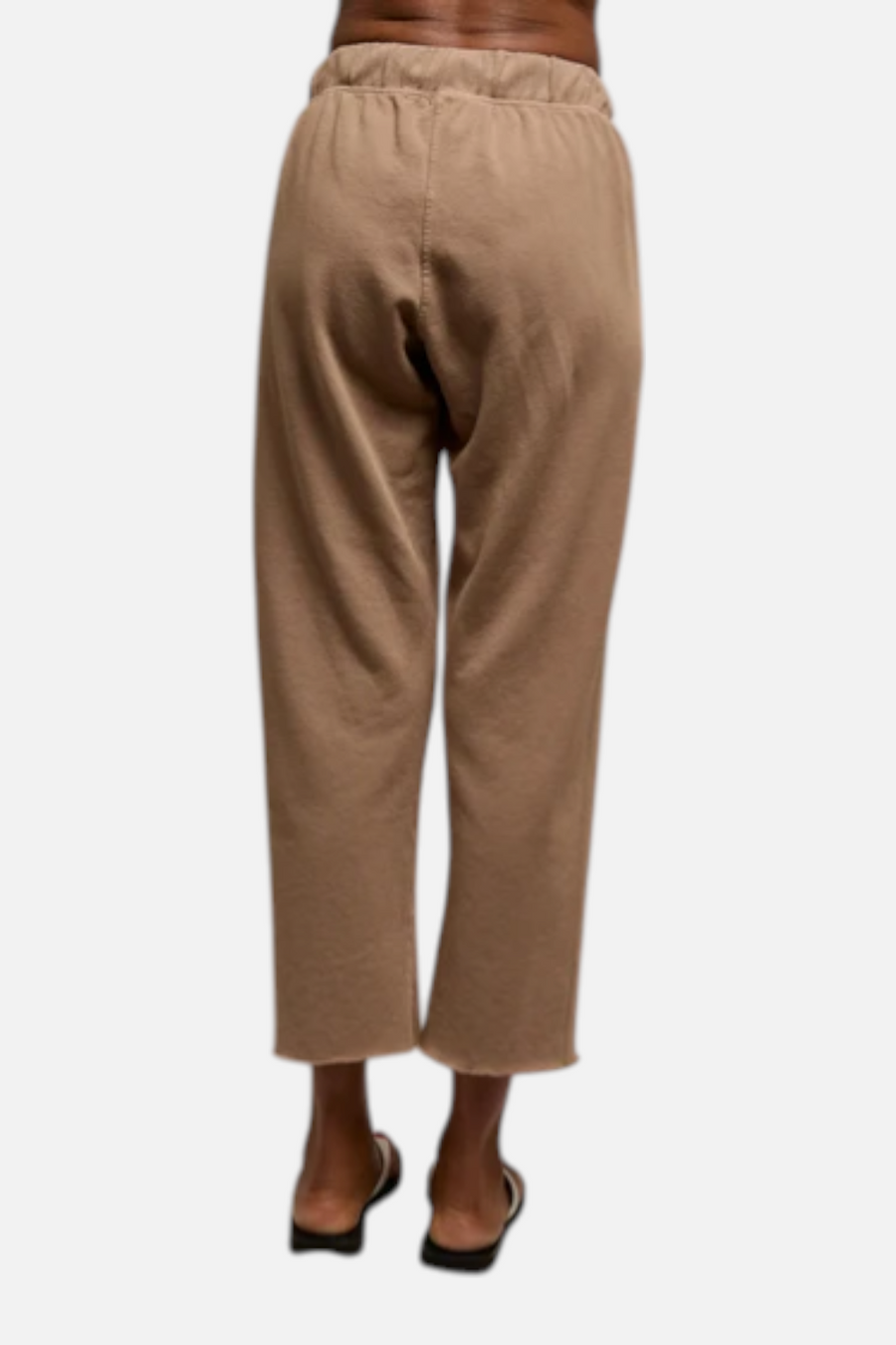Perfect White Tee Jamaica Beach Fleece Capri Pant in Mocha – detail