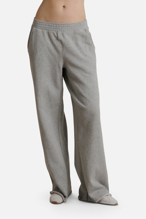 Perfect White Tee Leni French Terry Pull-On Pant in Heather Grey