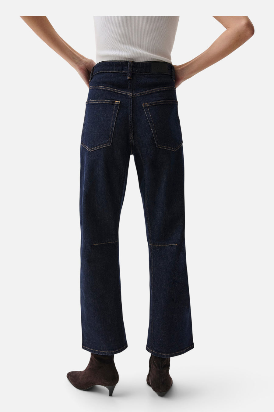 Pistola Beau Seamed Crescent Jean in Raw Nightfall – detail