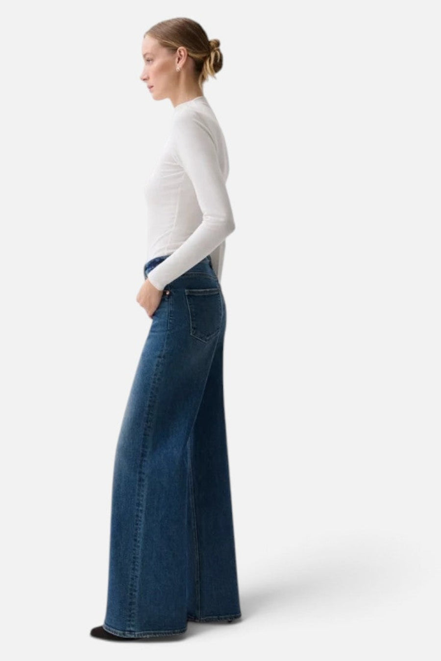 Pistola Vivian Mid-Rise Wide Leg Jean in Blue Depths – side view