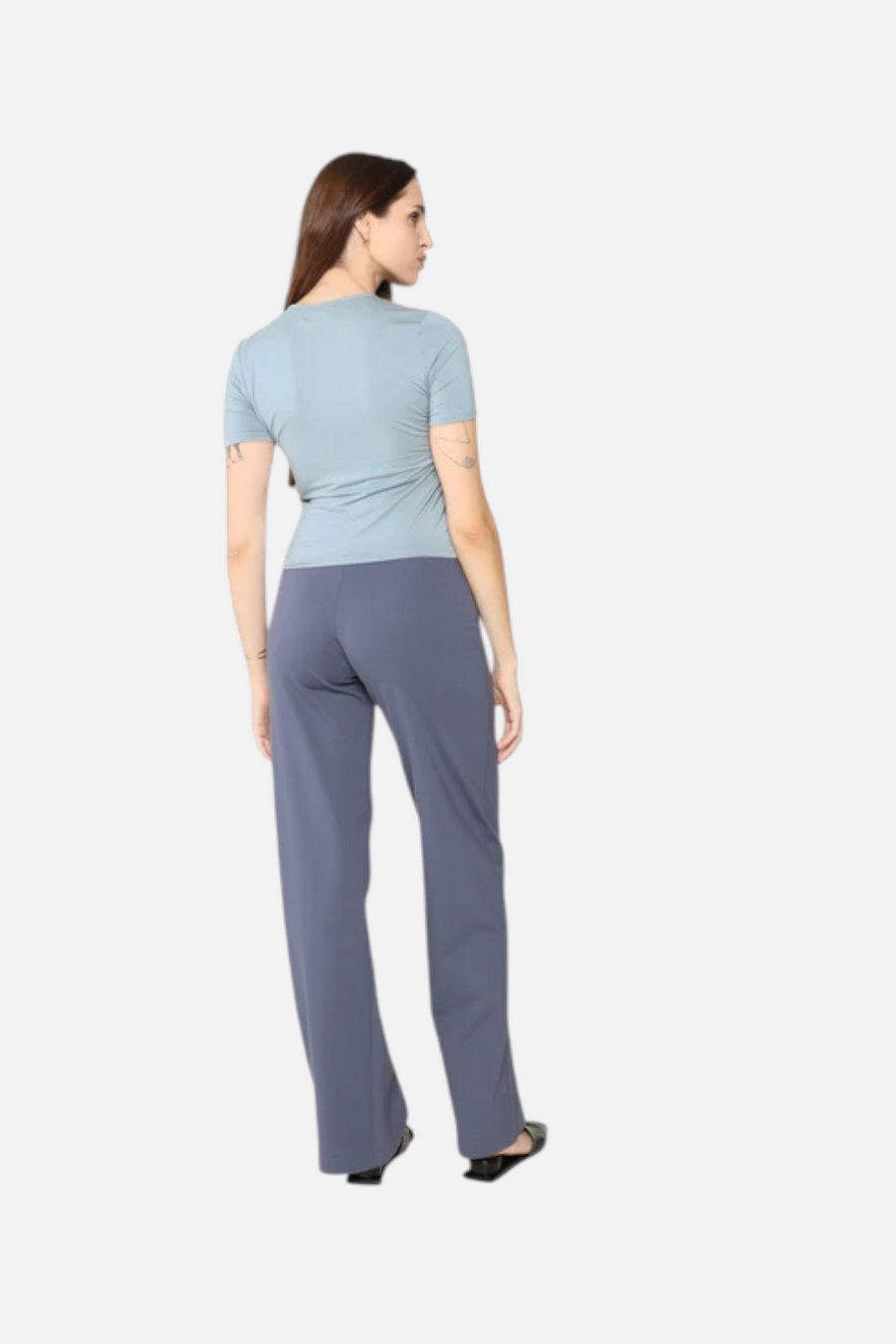 Ripley Rader Fitted T-Shirt in Chambray – side view