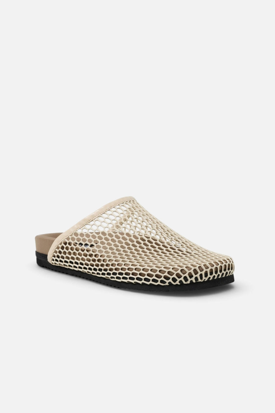 Roam Mesh Clog in Cream – side view