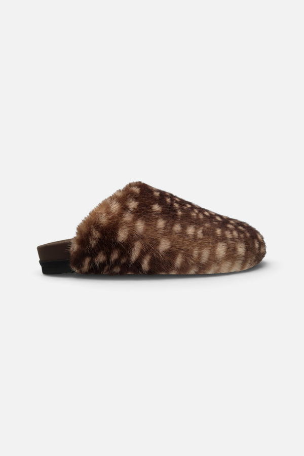 Roam Women's Cloud Clog in Buck