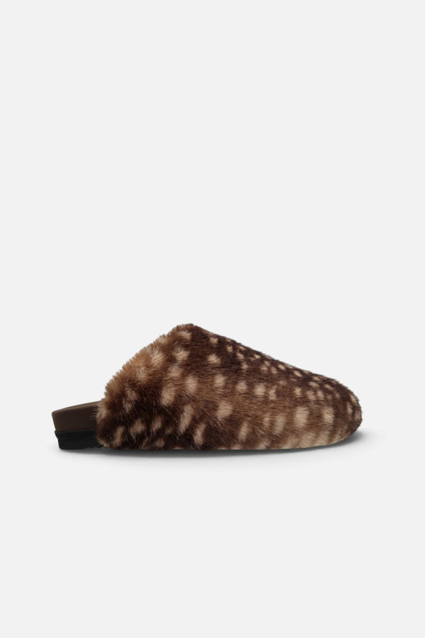 Roam Women's Cloud Clog in Buck