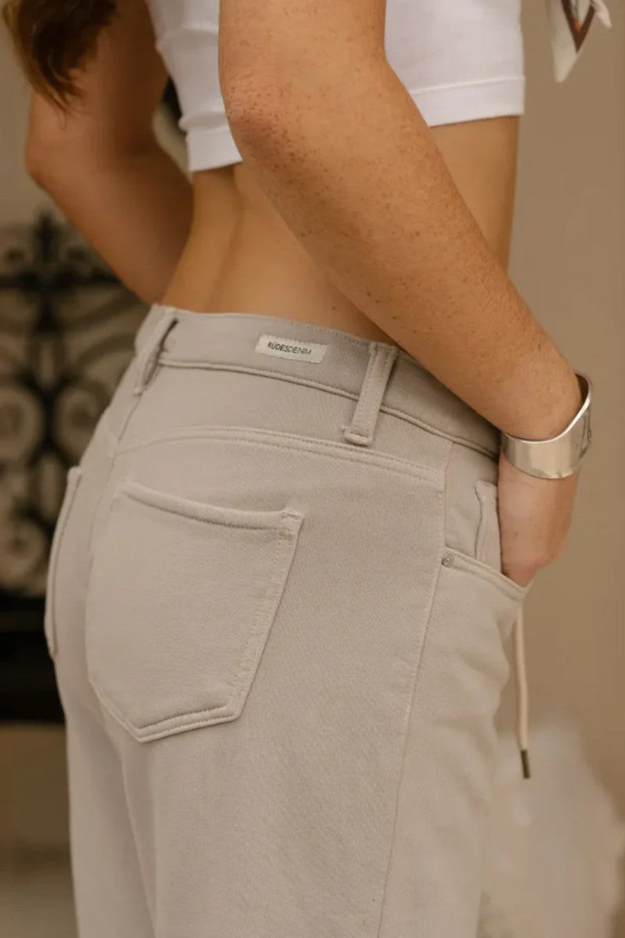Rudes Demim The Riley Sweatpant in Creme – detail