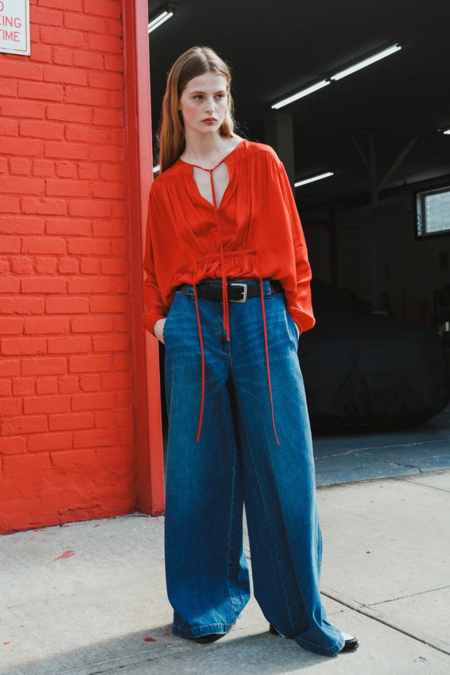 Saint Art Arya Blouse Molten Lava – detail