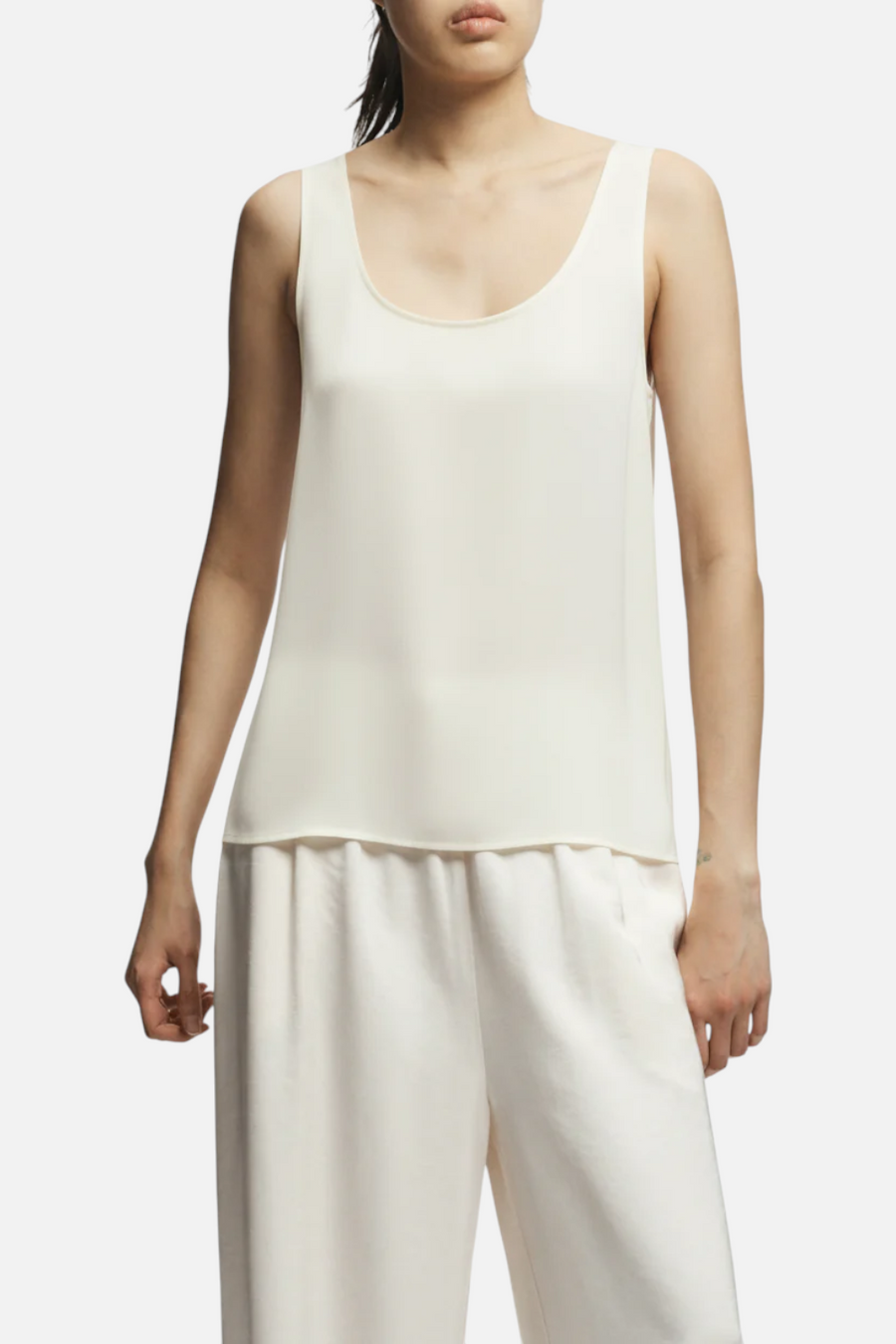 Saint Art Isola Scoopneck Tank in Ivory – front view