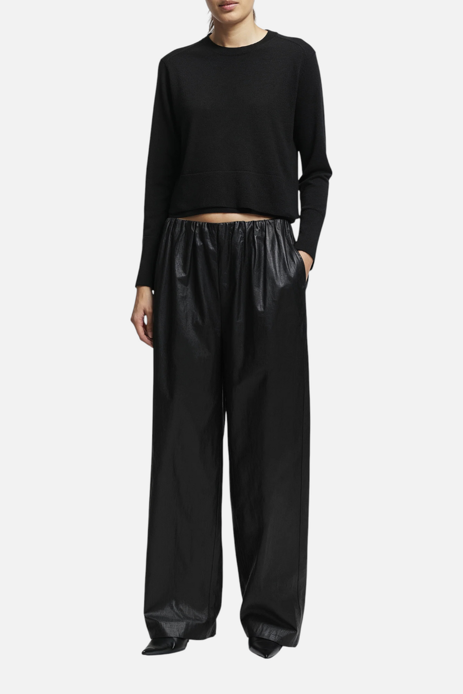 Saint Art Jakob Pull On Pant in Black – side view