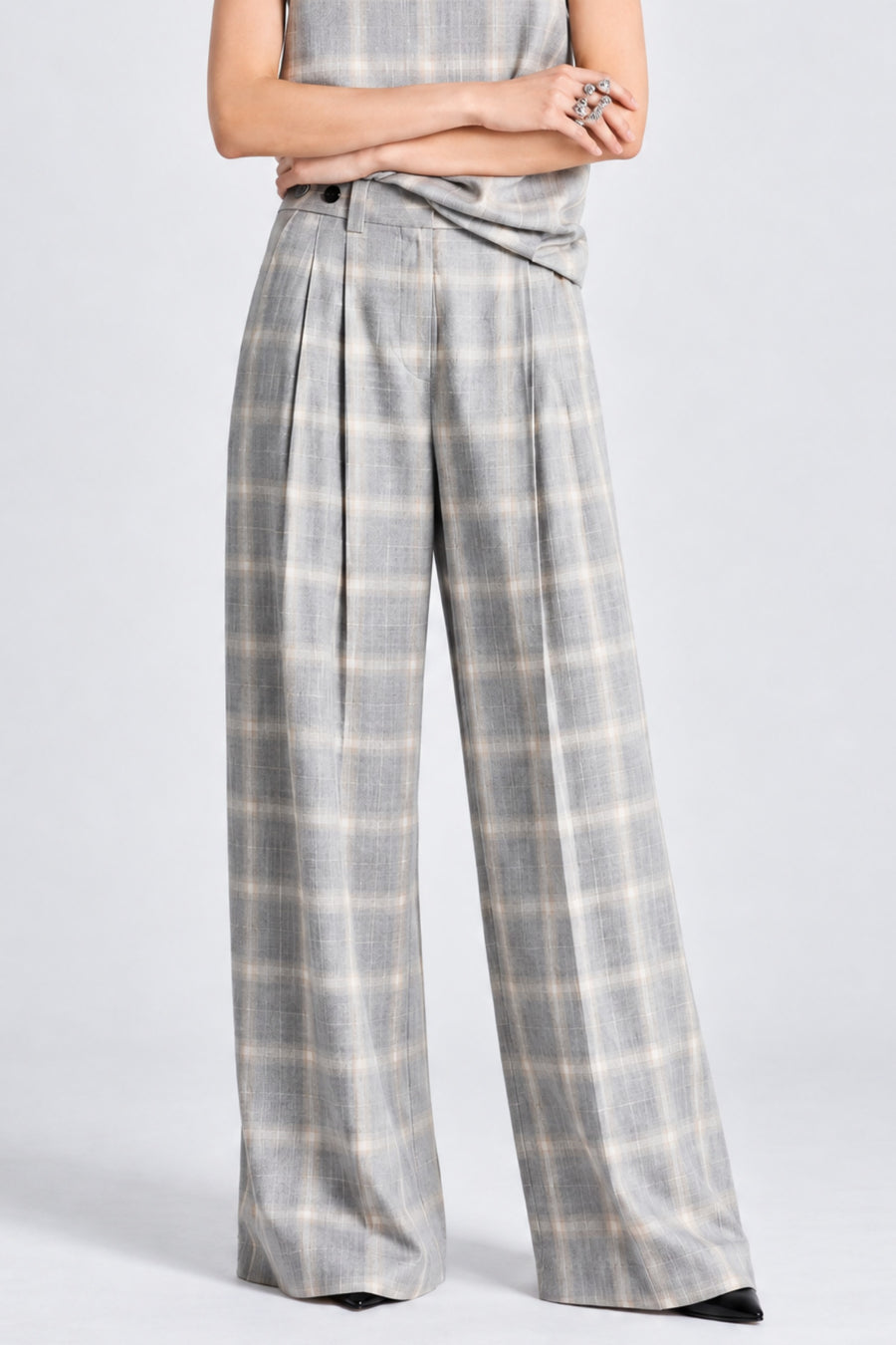 Saint Art Kingsley Pant in Grey/White – detail