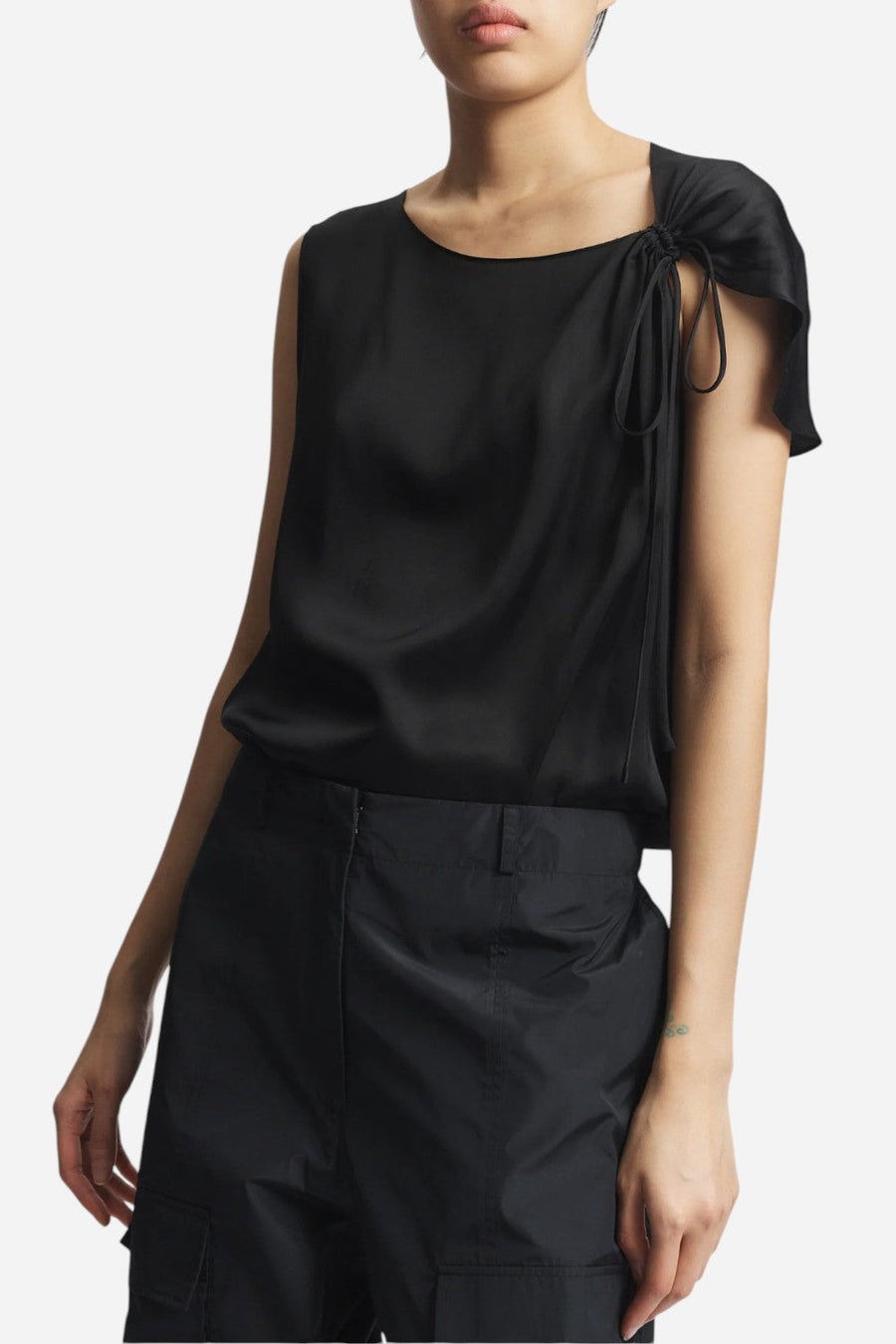Saint Art Lola Tie Blouse Black – side view