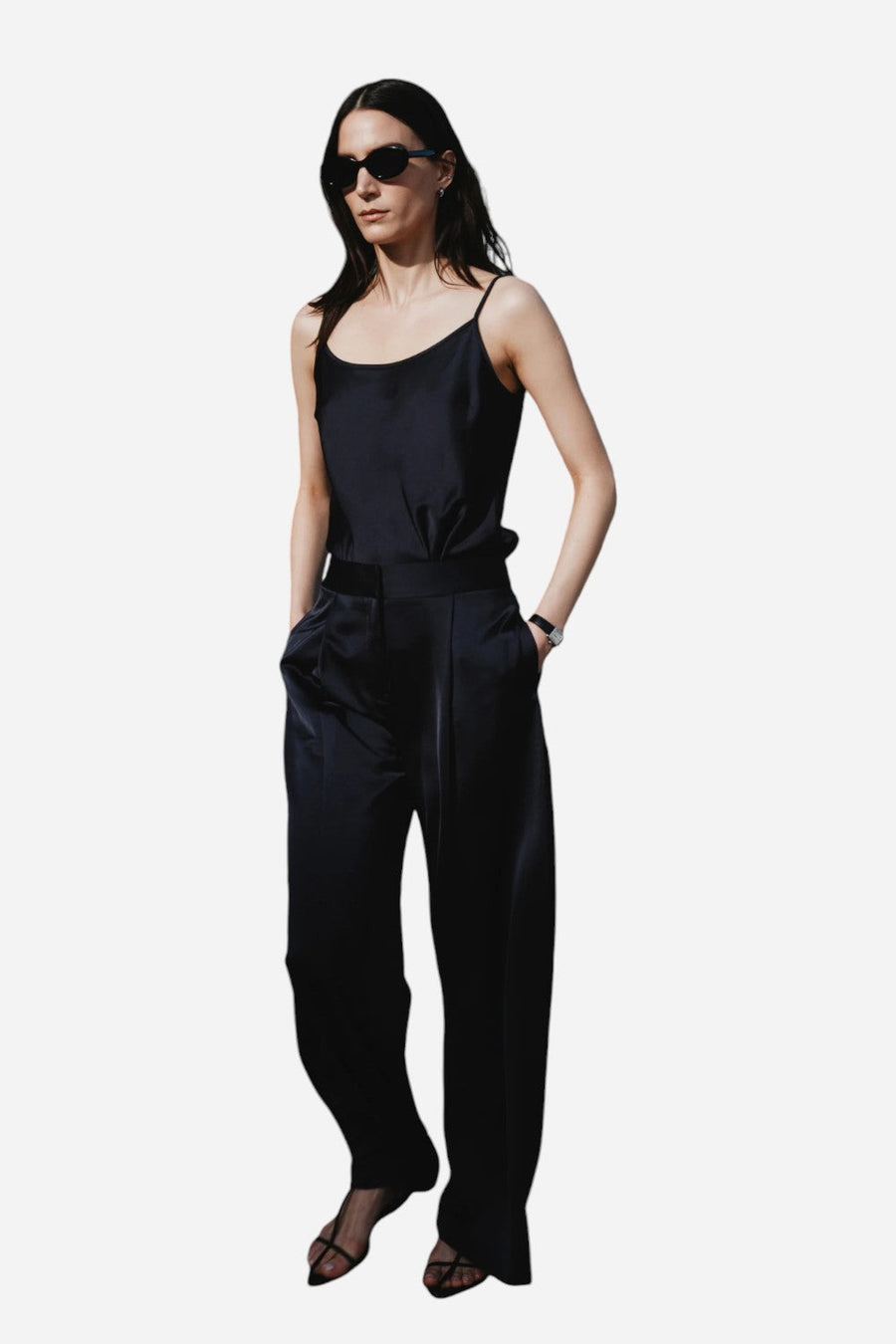 Saint Art Neve Mid-Waisted Wideleg Trouser – front view