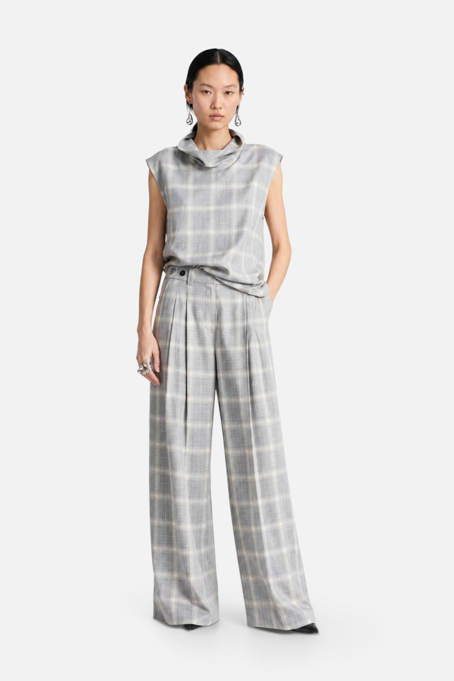 Saint Art Nyra Funnel Neck Top in Grey / White – front view