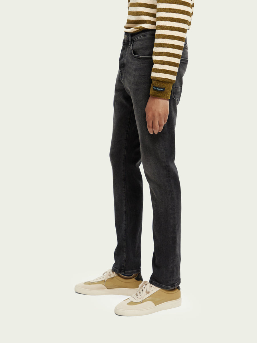 Scotch & Soda Ralston Regular Slim Fit Jeans in Carbon – detail