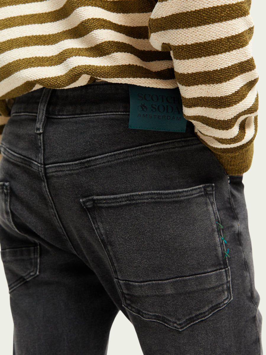 Scotch & Soda Ralston Regular Slim Fit Jeans in Carbon – flat lay