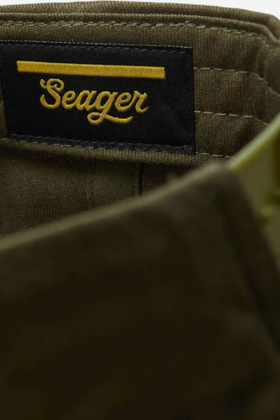 Seager Fat Tail Snapback Hat in Dark Green – detail