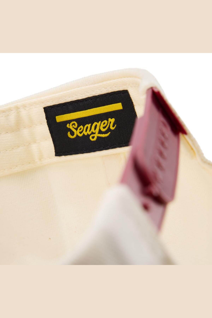 Seager x Waylon Jennings Good Hearted Woman Snapback in Red – detail