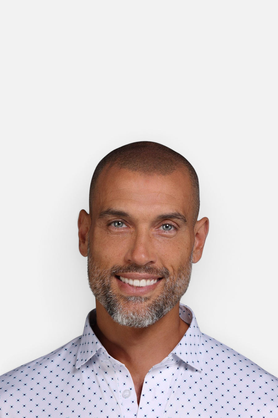 Semi-Spread Collar Polo in White Pebble Beach 5 Diamond – back view