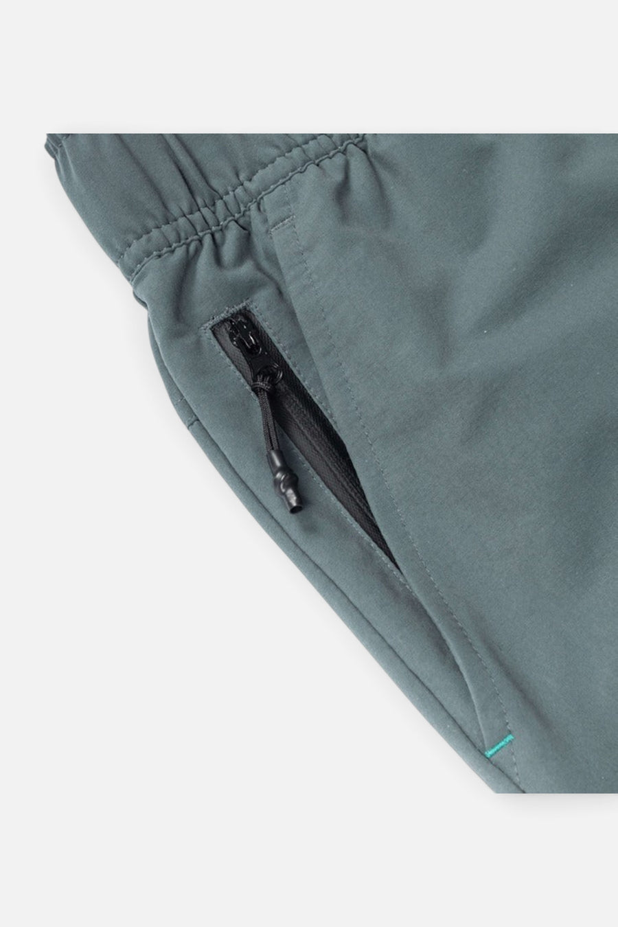 Sendero Provisions Bajada Hybrid Short in Slate Gray – alternate