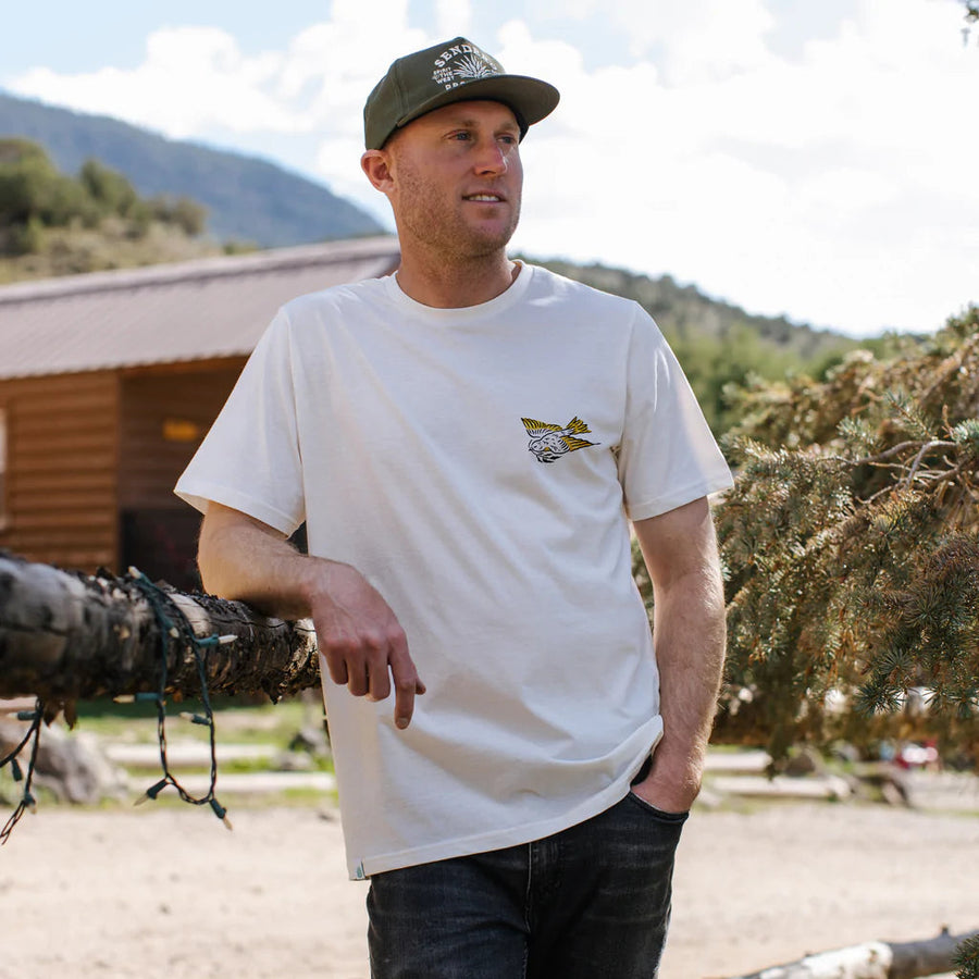 Sendero Provisions Bird In The Hand Tee in Vintage White – detail