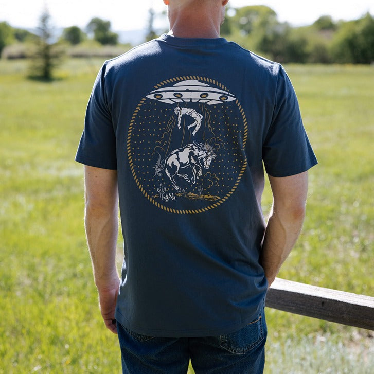 Sendero Provisions Charros & Aliens T-shirt – side view