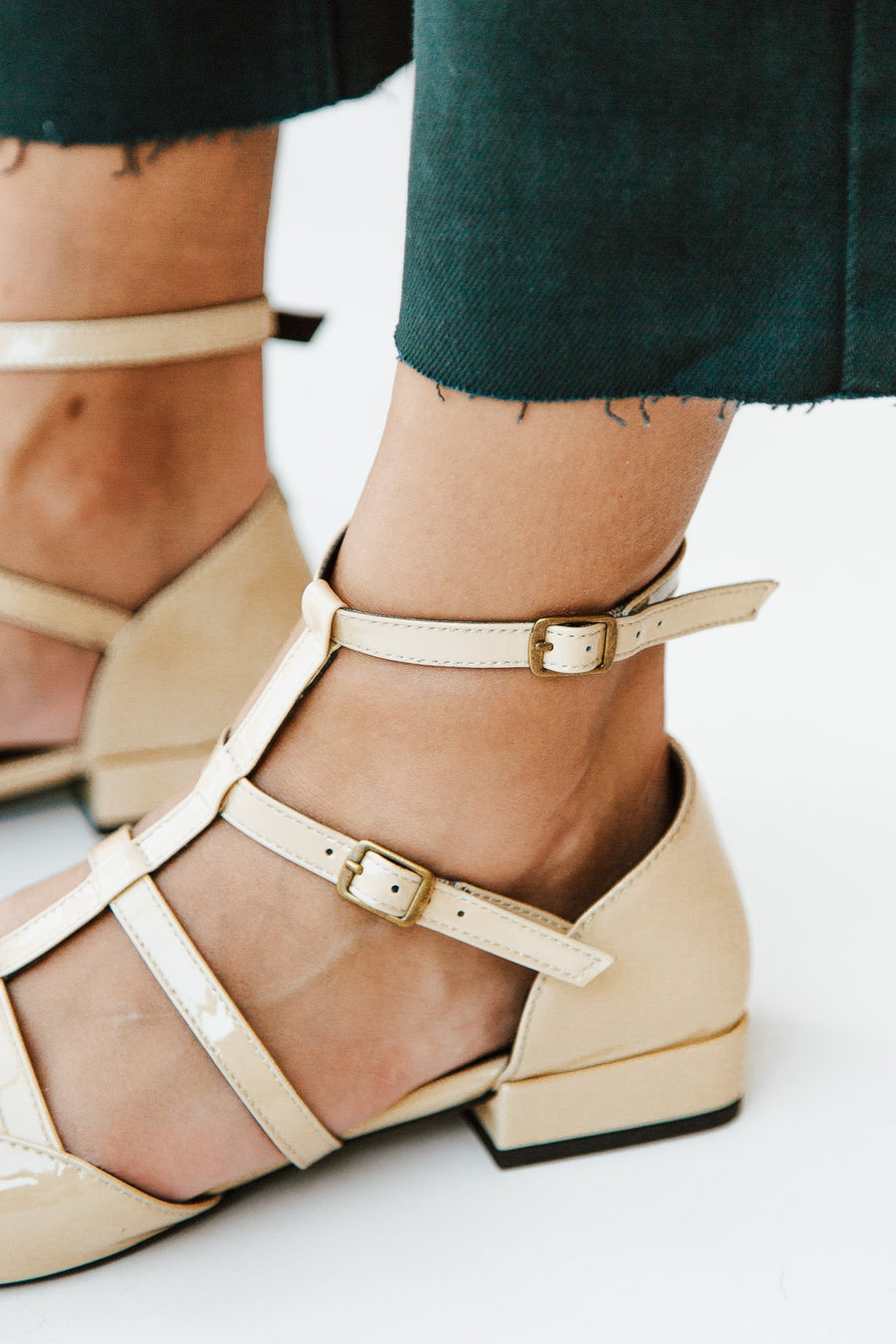 Seychelles Kissing Booth Sandals in Beige Patent Leather – side view