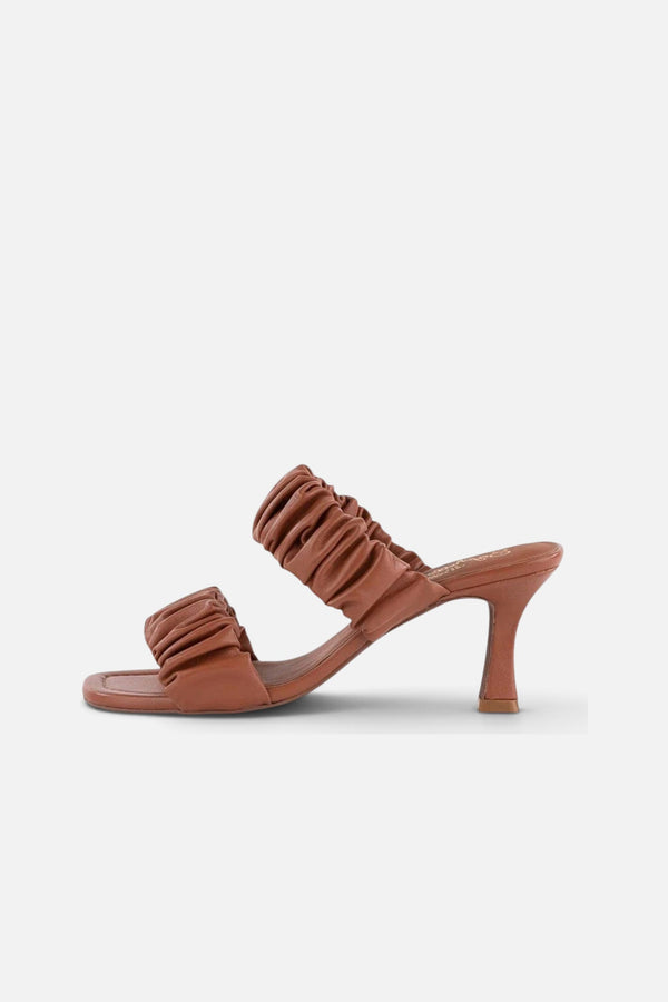 Seychelles Leeward Heels In Cognac Leather