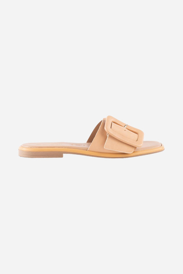Seychelles Manhattan Leather Sandal in Beige