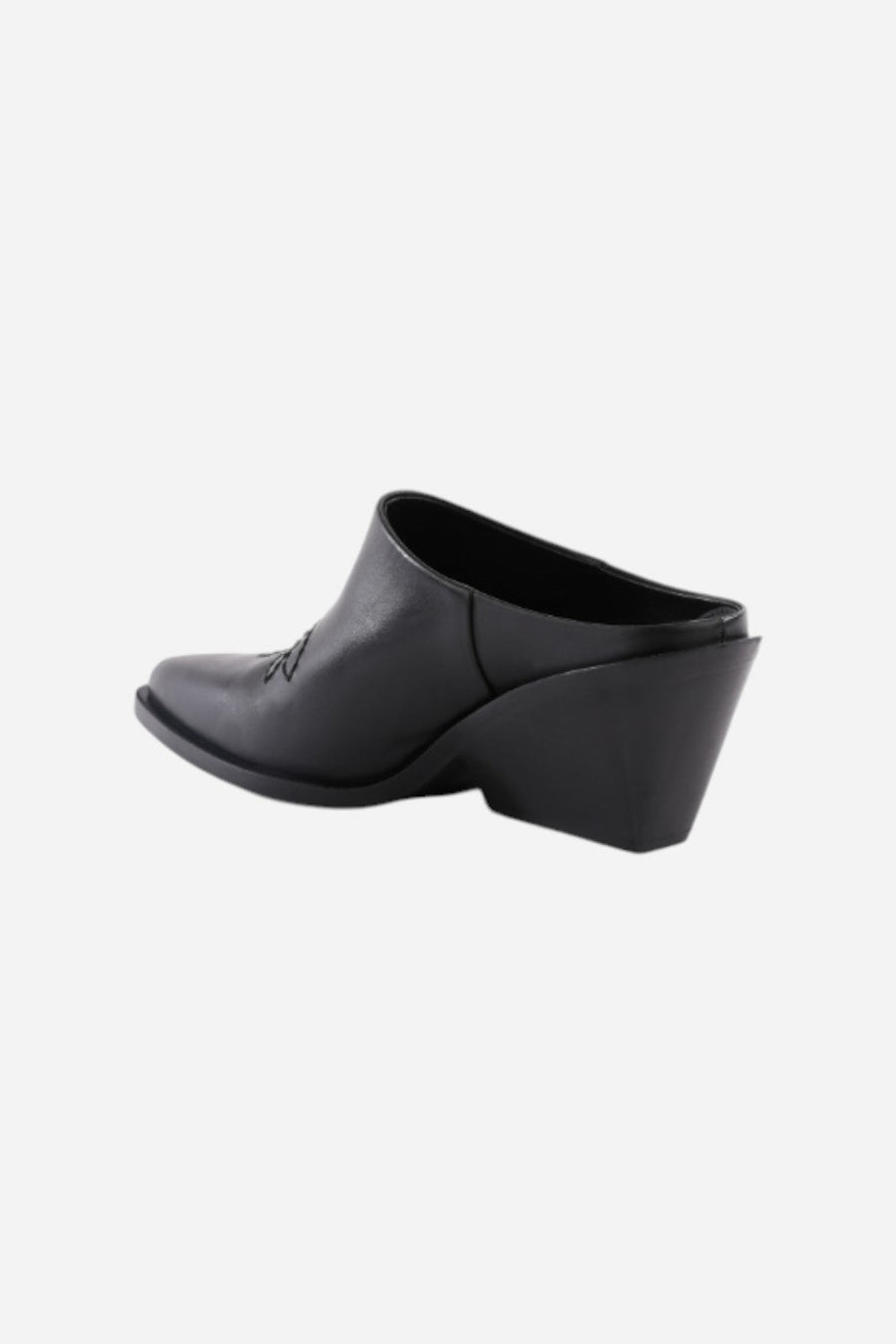Seychelles Spirit in Black Leather – detail