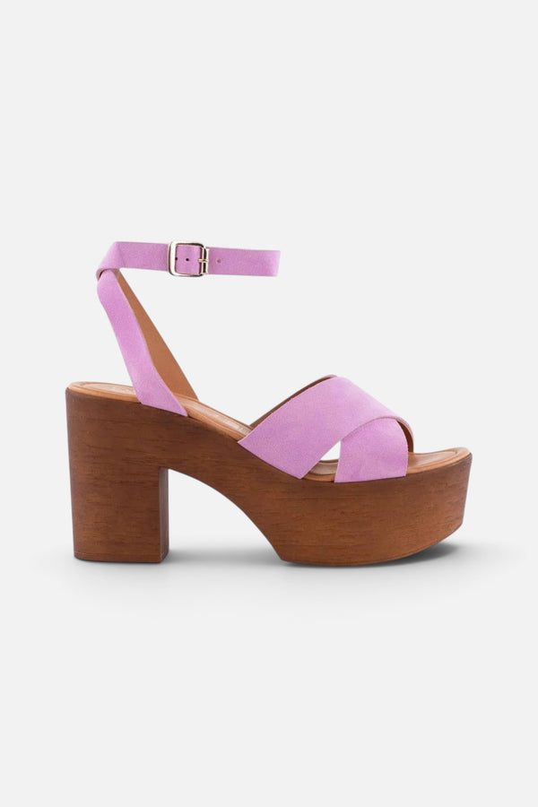 Seychelles Sweetener Sandal in Orchid Suede