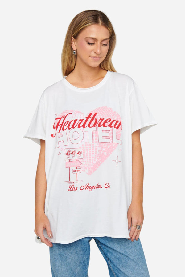 Show Me Your Mumu Airport Tee in Heartbreak Hotel Graphic
