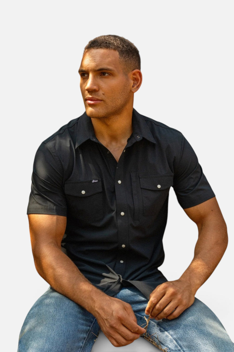 Snaps Clothing Inc. Traveler Short Sleeve in Black – side view