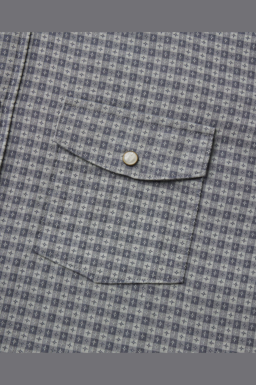 Snaps Rambler Vintage Gingham Pearl Snap Shirt in Blue – detail