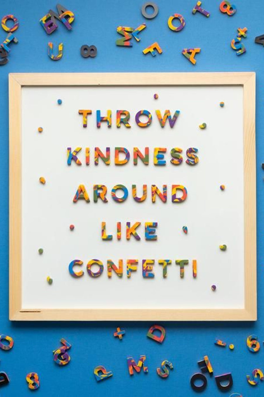 Soft Magnetic Letters 1" Sans Serif Rainbow Confetti Chic – back view
