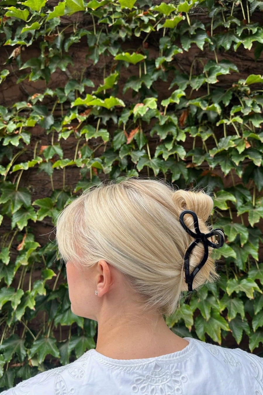 Solar Eclipse Ballet Bow Acetate Claw Clip | Eco-Friendly in Black – back view