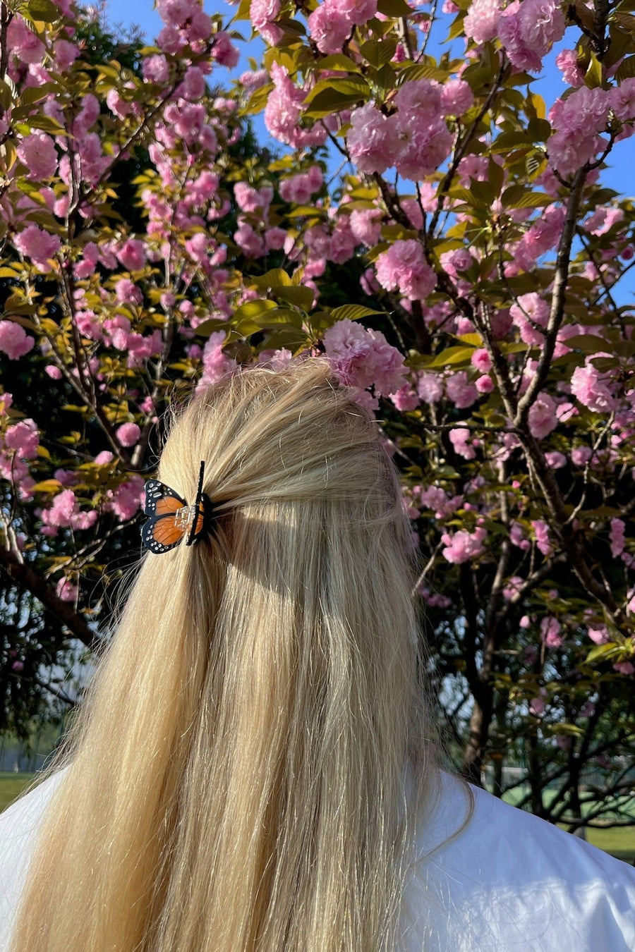 Solar Eclipse Hand-painted White Mini Monarch Claw Hair Clip – side view