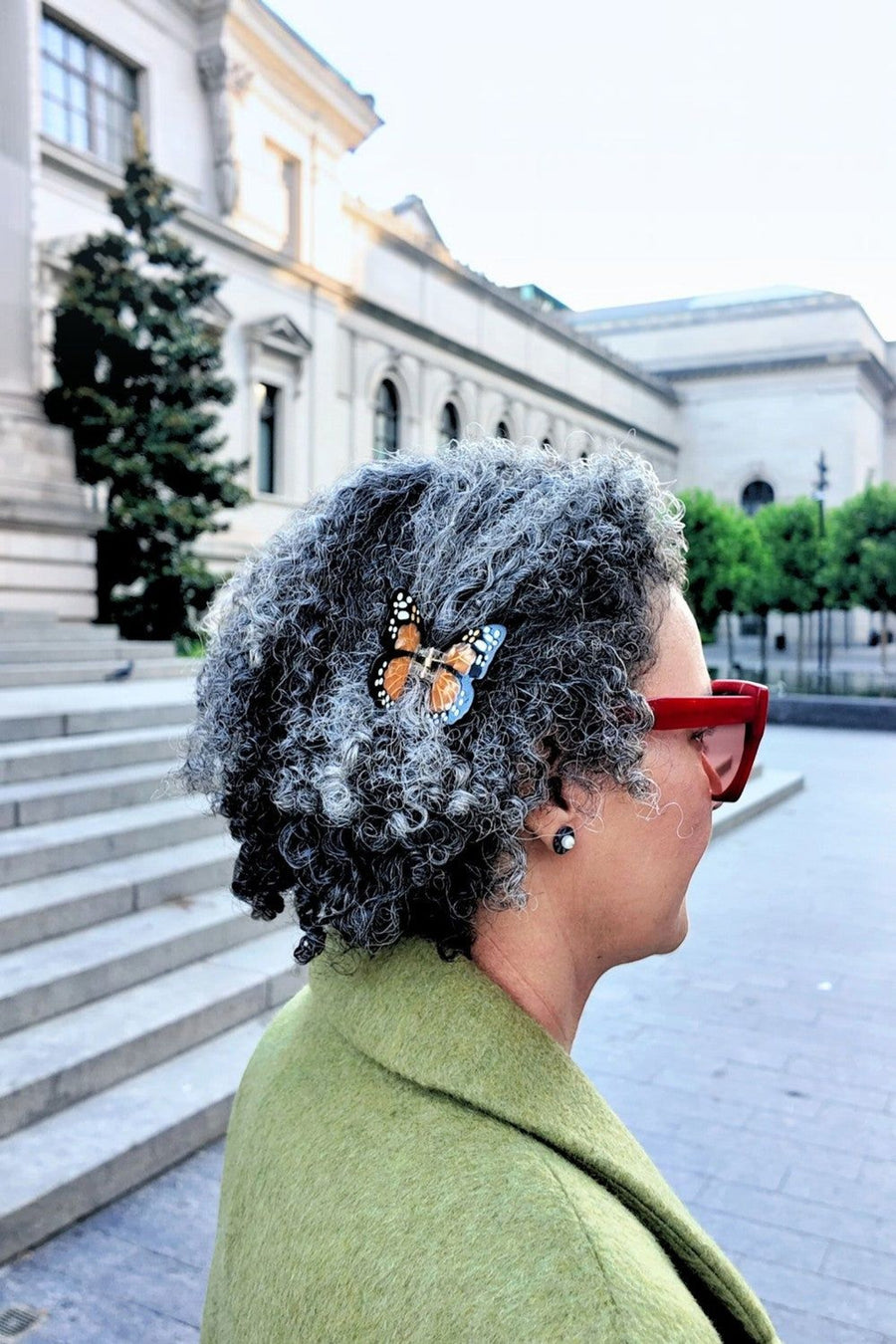 Solar Eclipse Mini Monarch Orange Butterfly Hair Clip – alternate